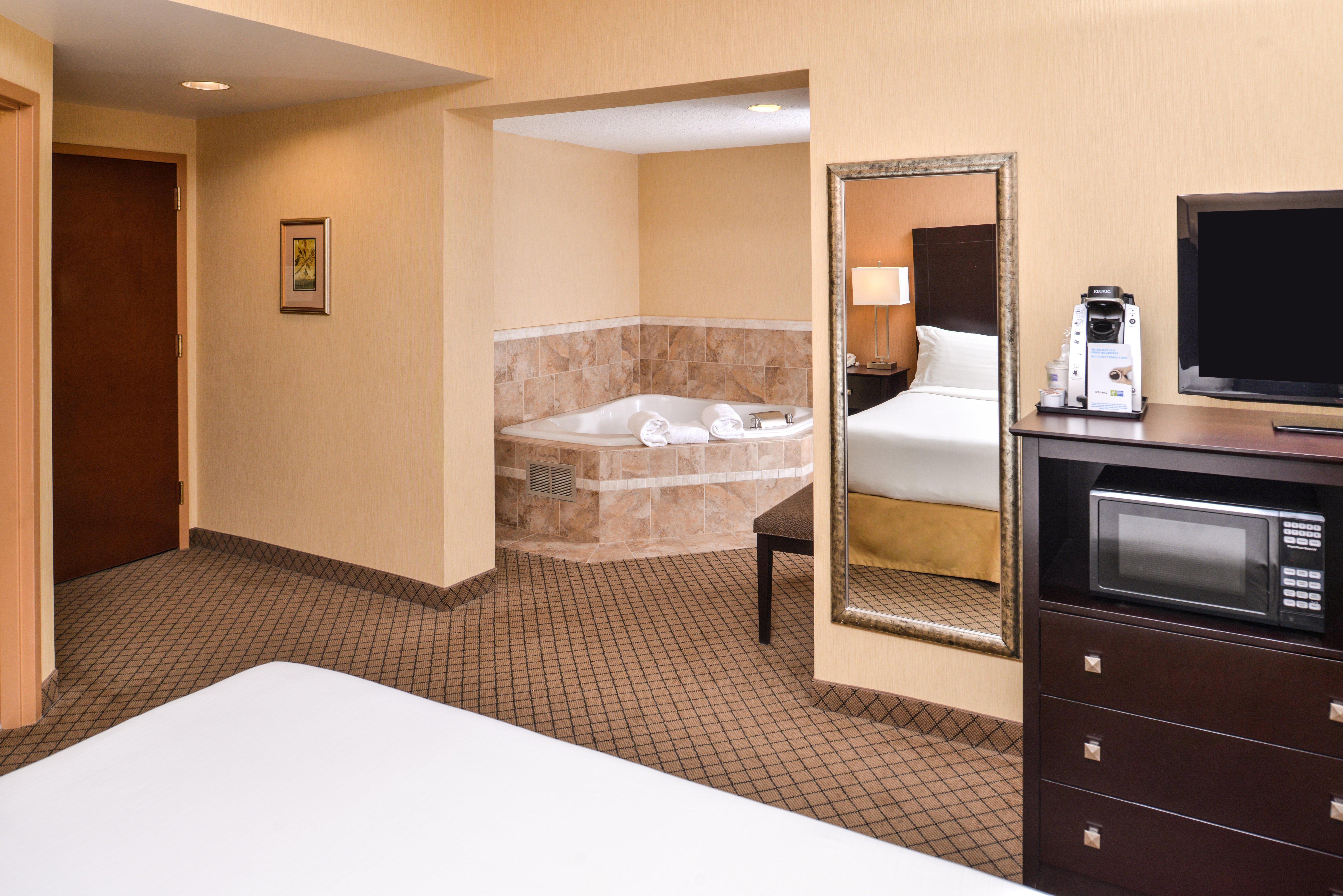 Holiday Inn Express Lewisburg - New Columbia By Ihg Bagian luar foto