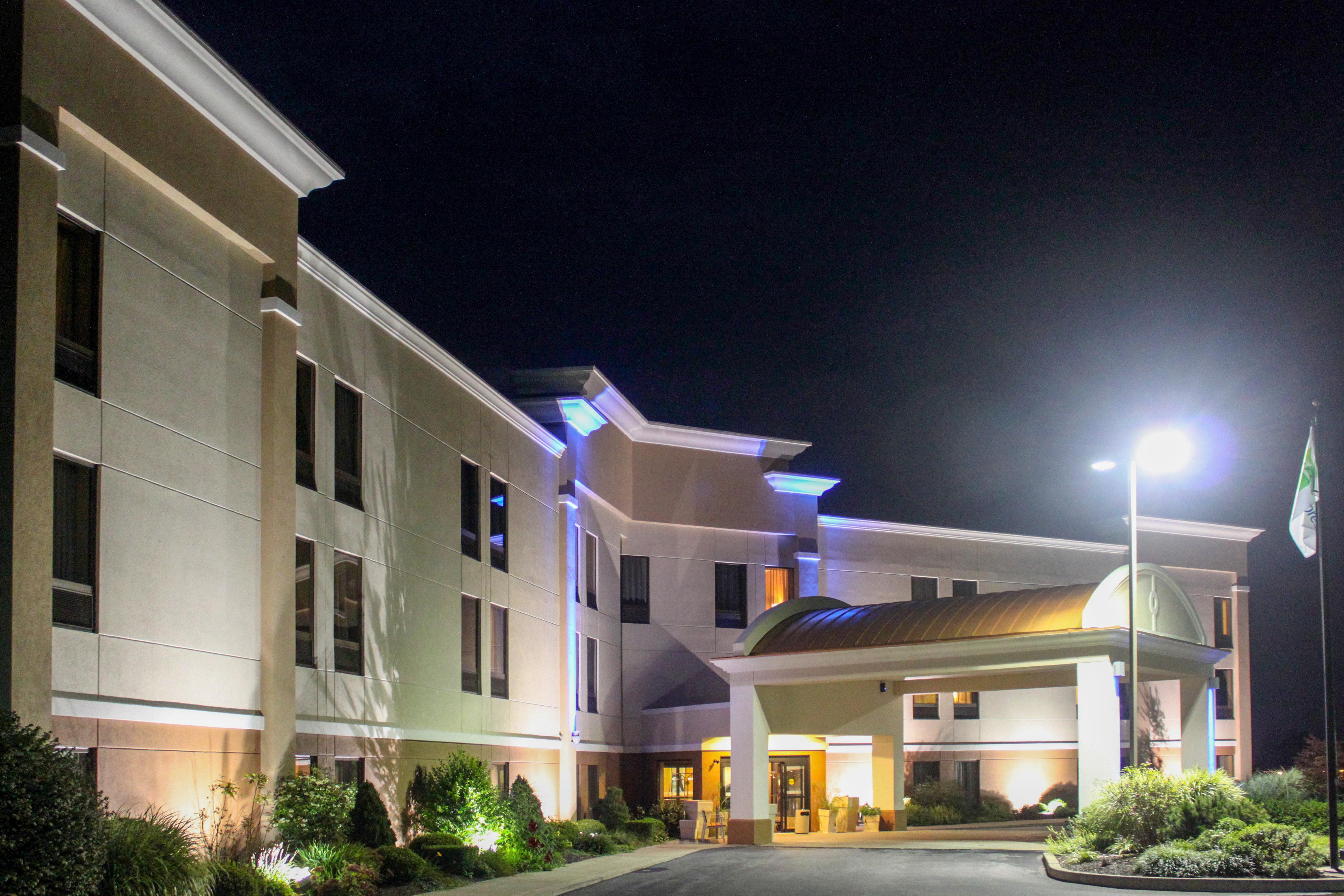 Holiday Inn Express Lewisburg - New Columbia By Ihg Bagian luar foto