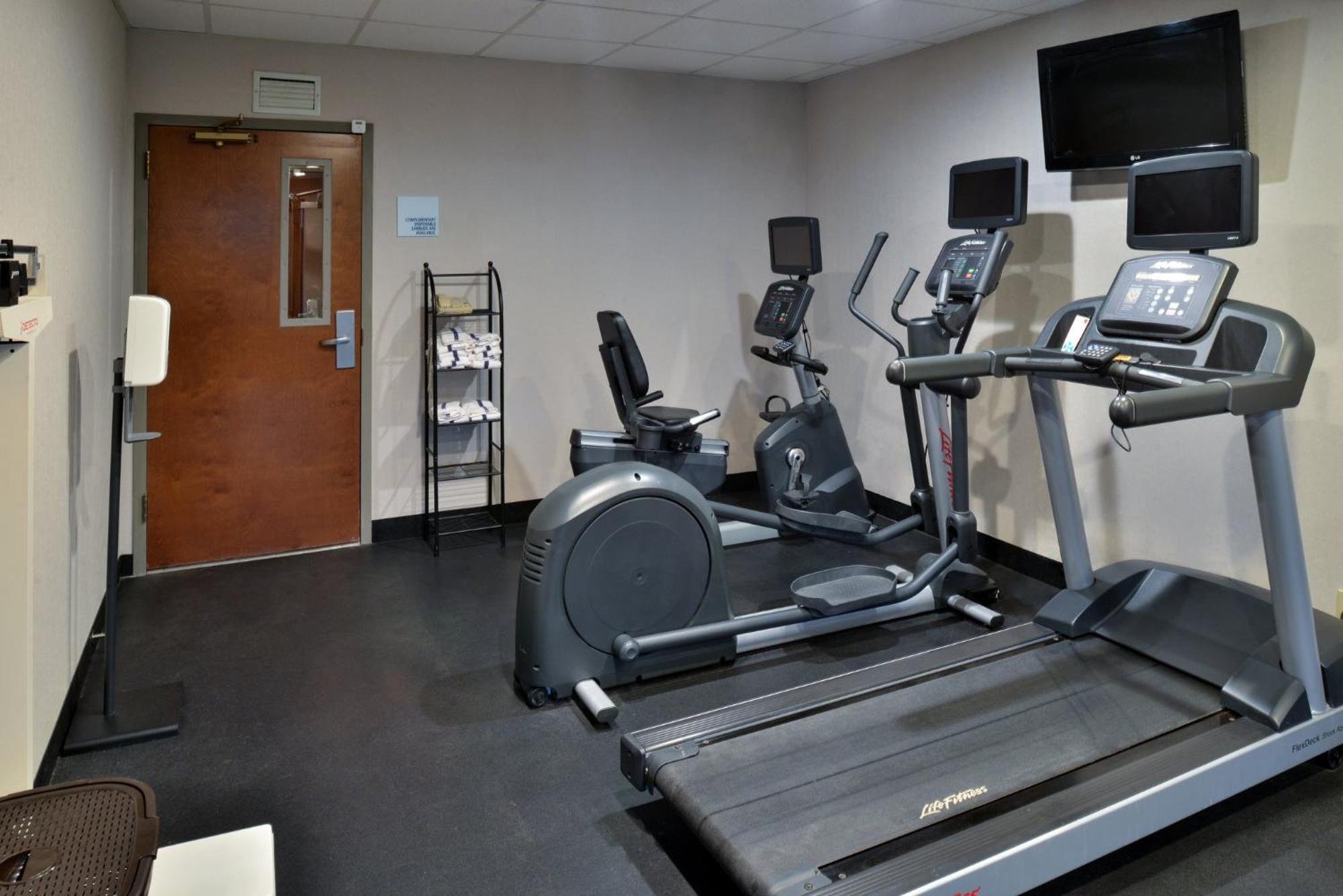 Holiday Inn Express Lewisburg - New Columbia By Ihg Bagian luar foto