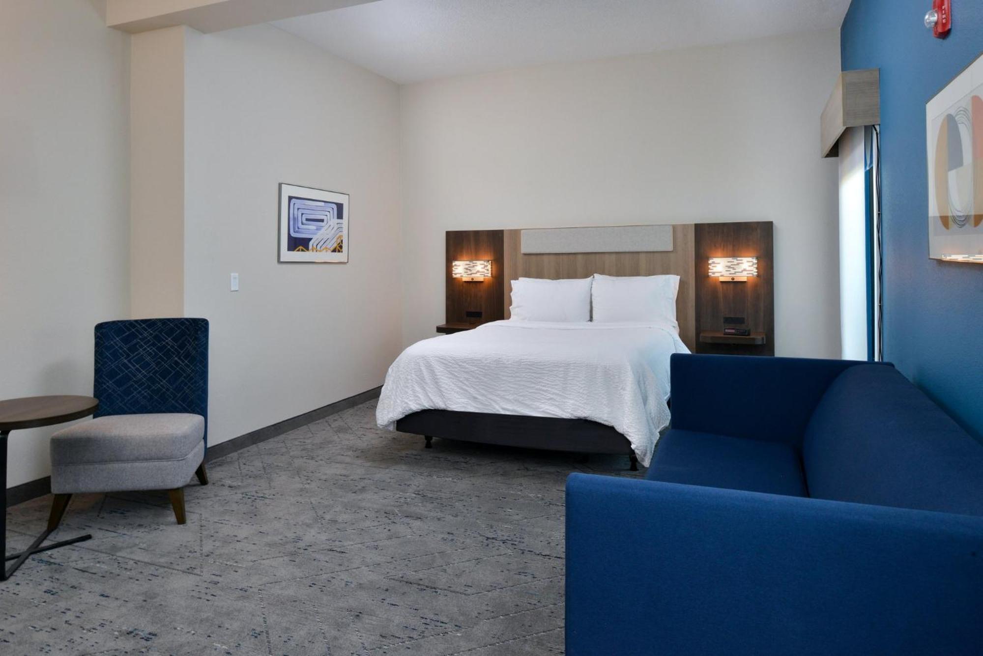 Holiday Inn Express Lewisburg - New Columbia By Ihg Bagian luar foto
